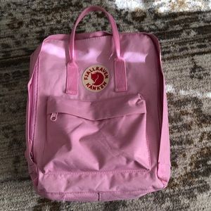 Fjallraven Kanken Classic Size backpack